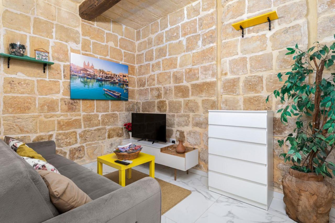 Chic, Stylish 1 Bedroom Maisonette - Close To Valletta Il-Furjana Exteriör bild